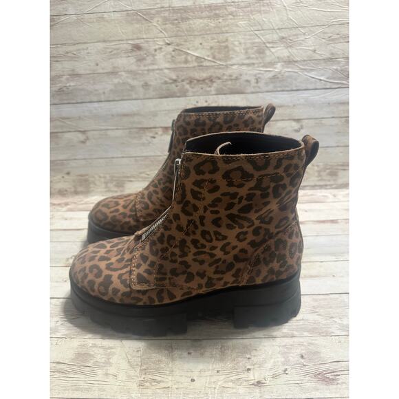 Gianni Bini All-Star Leopard Print Suede Zip Lug Sole Platform Booties Size 10 - Picture 4 of 8